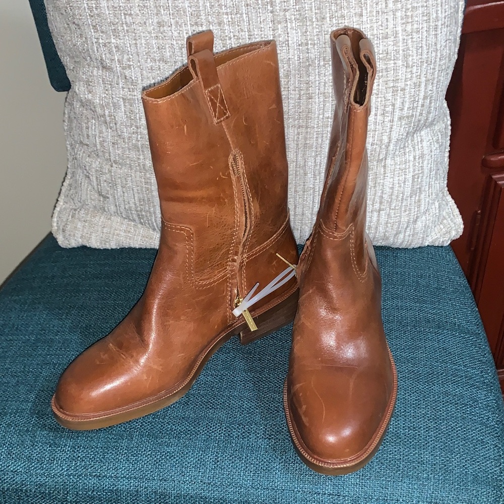 VC Classic Tan Leather Boots